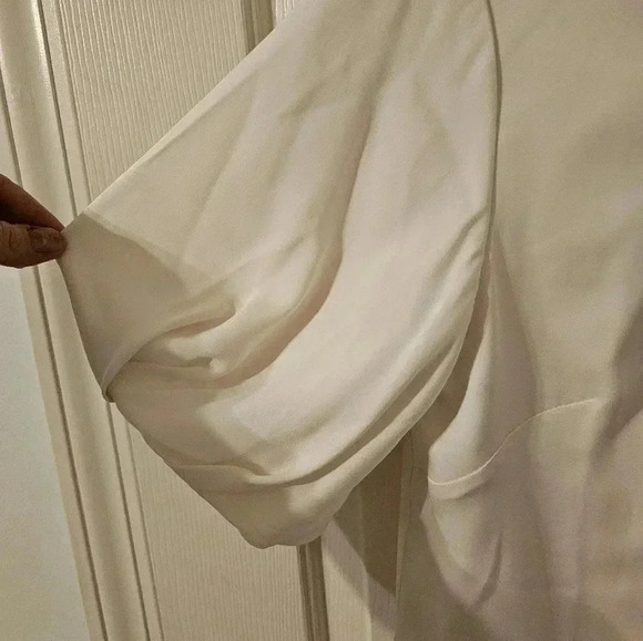 Milly Women's Evelyn Puff Sleeve T Shirt Size 4 Silk - Picture 2 of 6